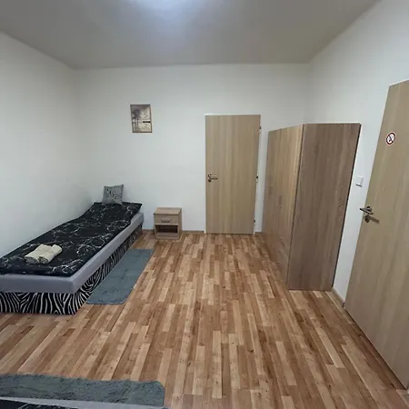 Pro 4 Osoby Pohranicni Straze,