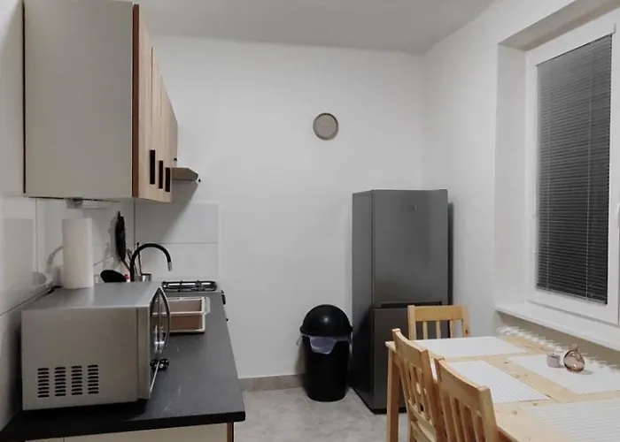 Pro 4 Osoby Pohranicni Straze,